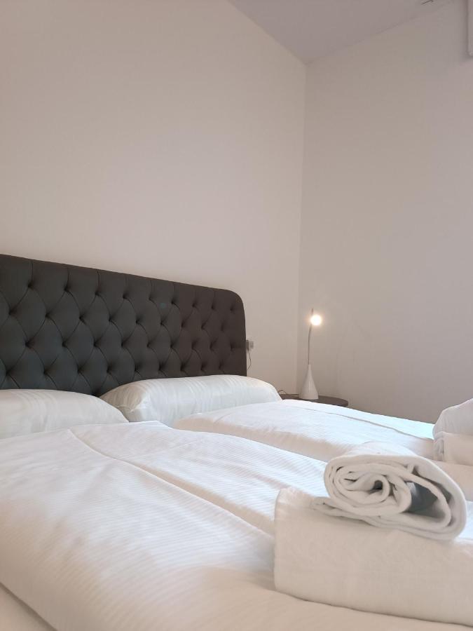 Apartment Teatro Bozen Buitenkant foto
