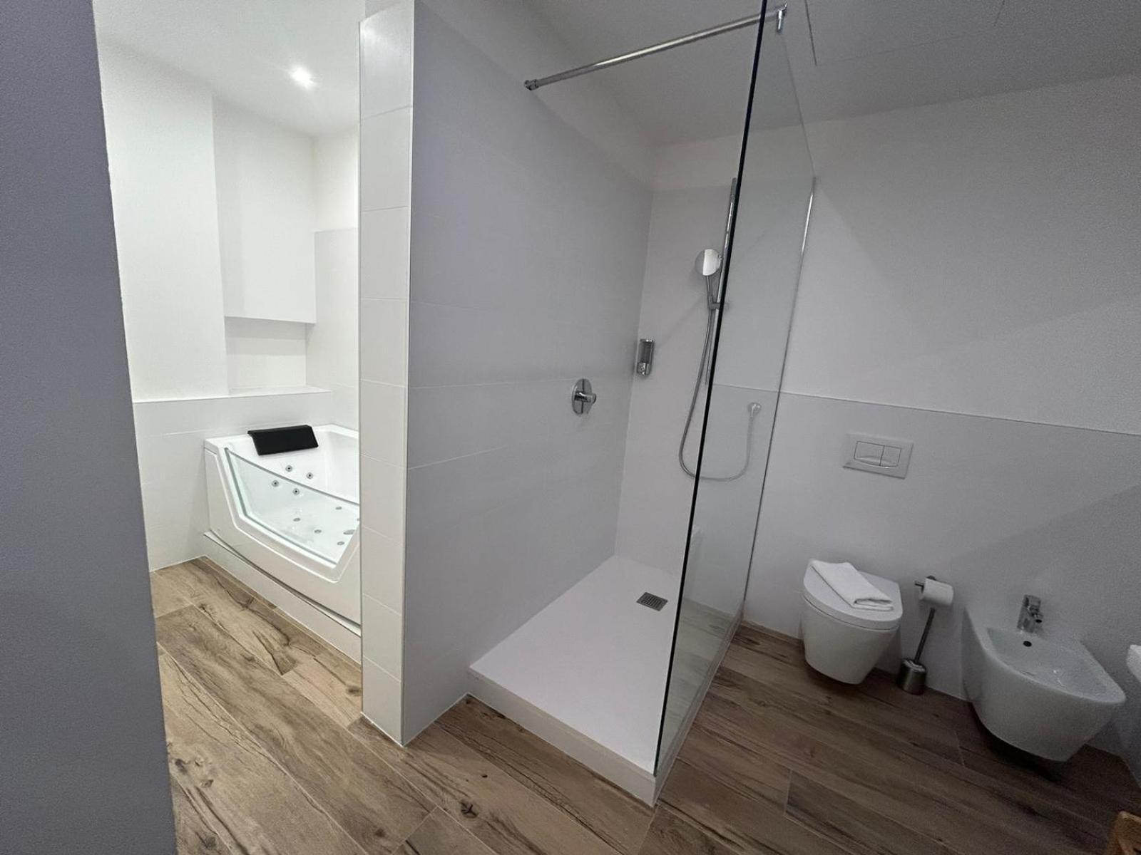 Apartment Teatro Bozen Buitenkant foto